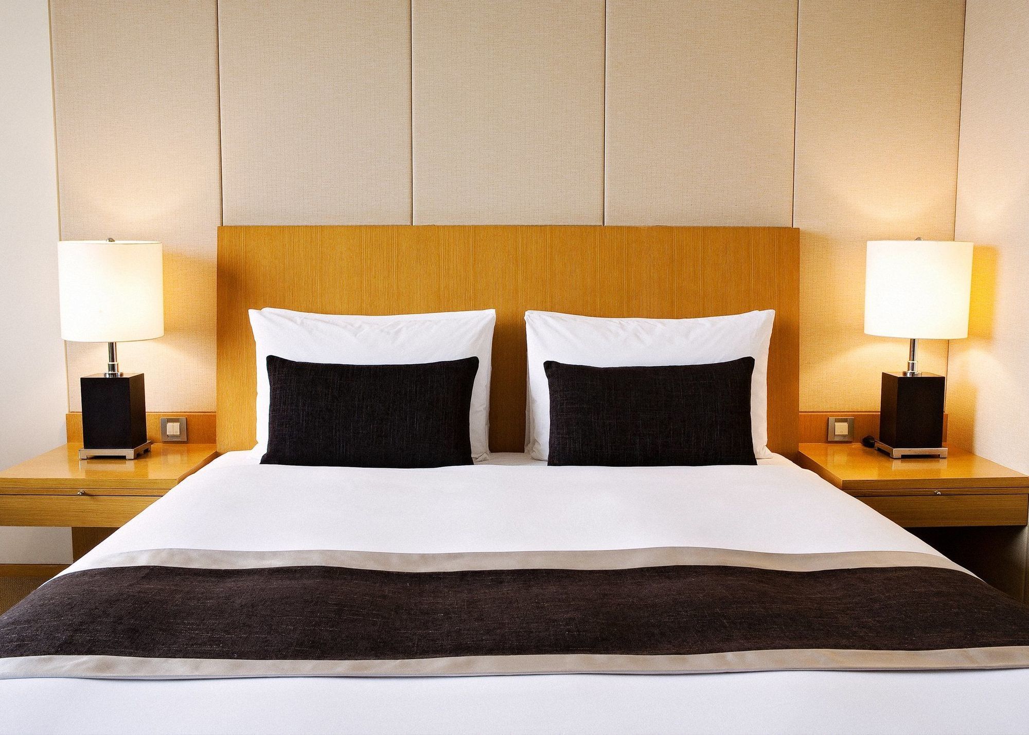 فندق أمباسادور، سنشو مدينة هسينشو الغرفة الصورة A bed