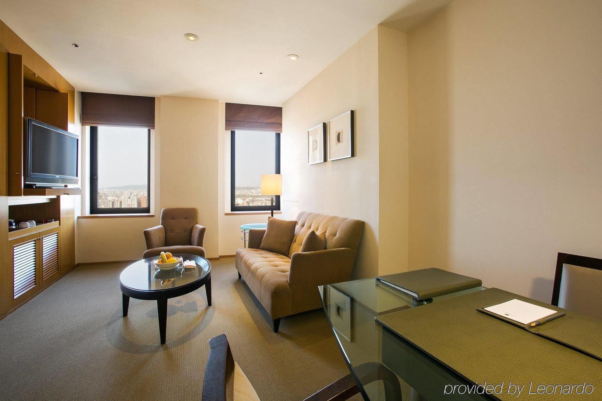 فندق أمباسادور، سنشو مدينة هسينشو المظهر الخارجي الصورة A typical apartment at the hotel